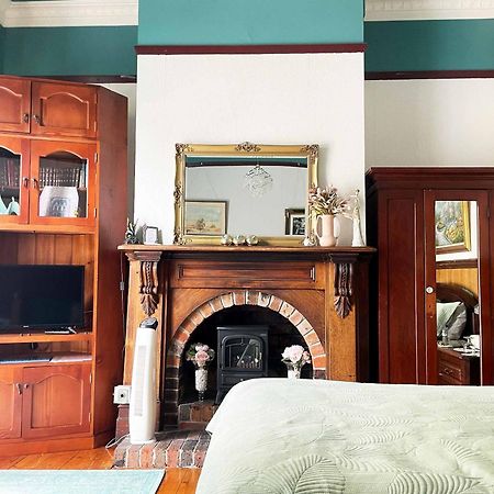 Stony Rise Cottage B&B Devonport Ngoại thất bức ảnh